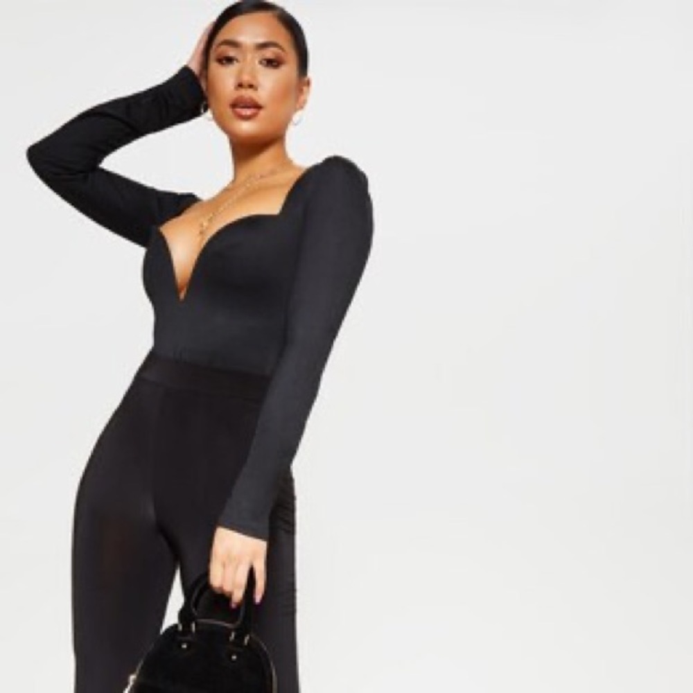 PrettyLittle Thing Petite Black Long Sleeve Plunge Bodysuit, Black, Size 10, NWT